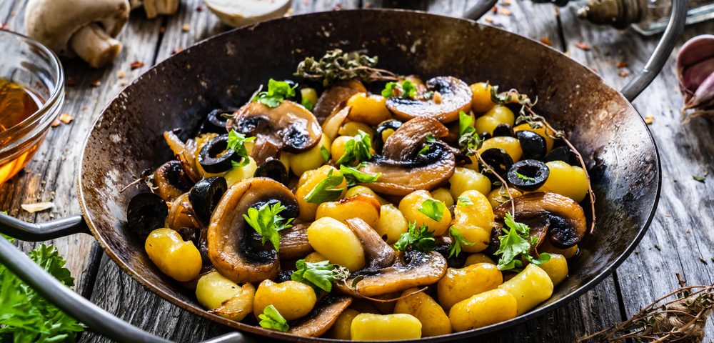 Nhoque com Cogumelos e Azeitonas